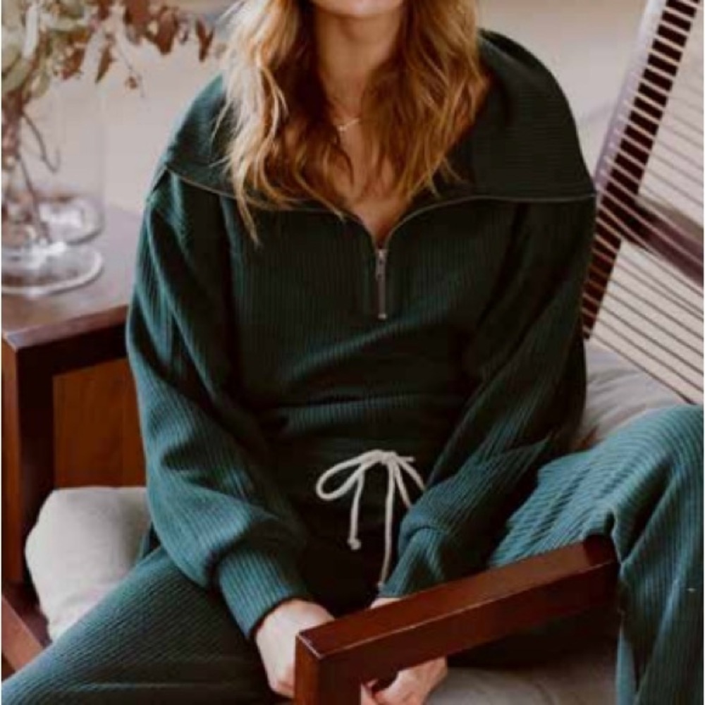 Saltwater Luxe 1/2-Zip Half zip Pullover Juniper green raw edge The Ribbed cozy - Picture 7 of 16